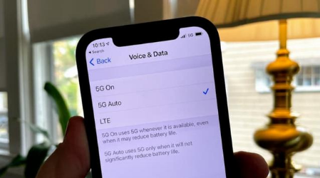 广南苹果手机维修分享iPhone 12如何打开或关闭5G网络 