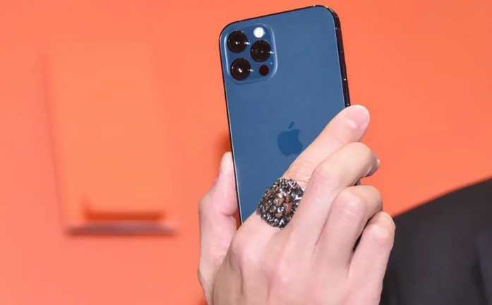 广南苹果手机维修分享iPhone12系列重启方法教程 